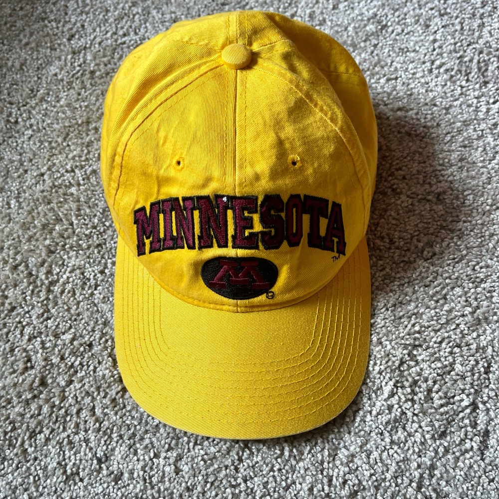 Vintage Retro Yellow Minnesota College Gophers Baseball Cap
